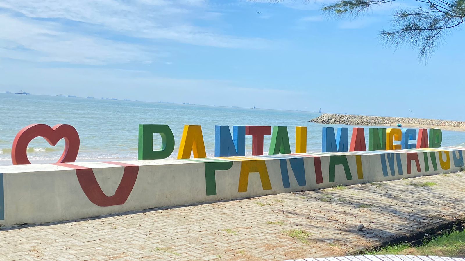 Icon I Love Pantai Manggar